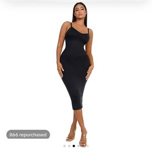 Seamless Spaghetti Strap V-neck Maxi Built-in Shaper Dress